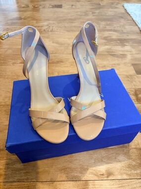 Stuart Weitzman Beige Patent Leather Crisscross Ankle-Strap Heels
